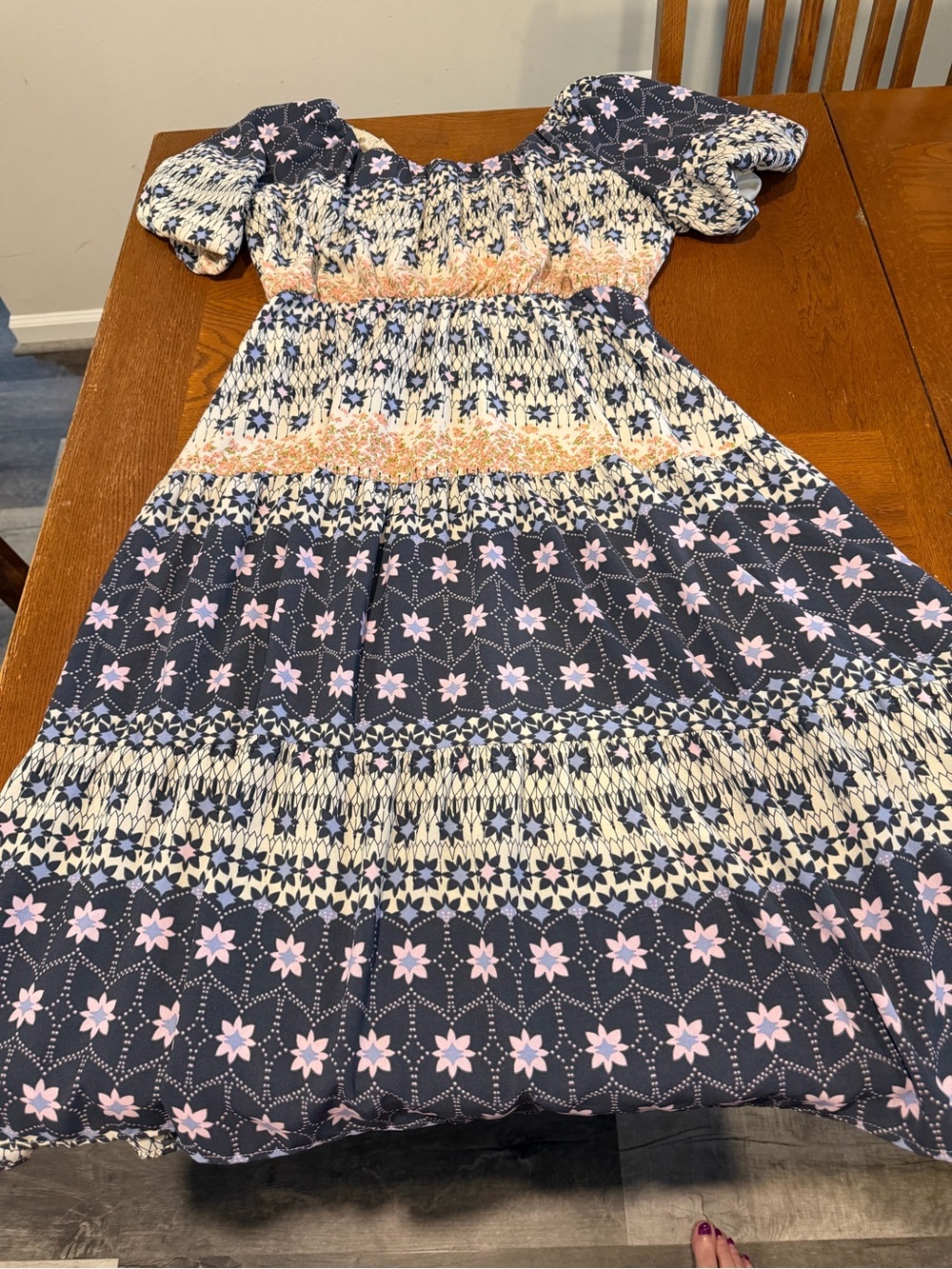 Dex Floral Puff-Sleeve Midi Dress in Navy & Pink